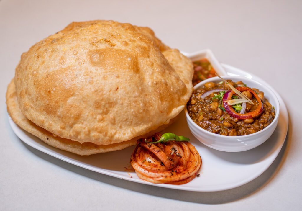 Bhature Cholle